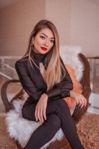 Nada de “proibidão”. Ana Otani abre o jogo sobre sexo nas redes sociais