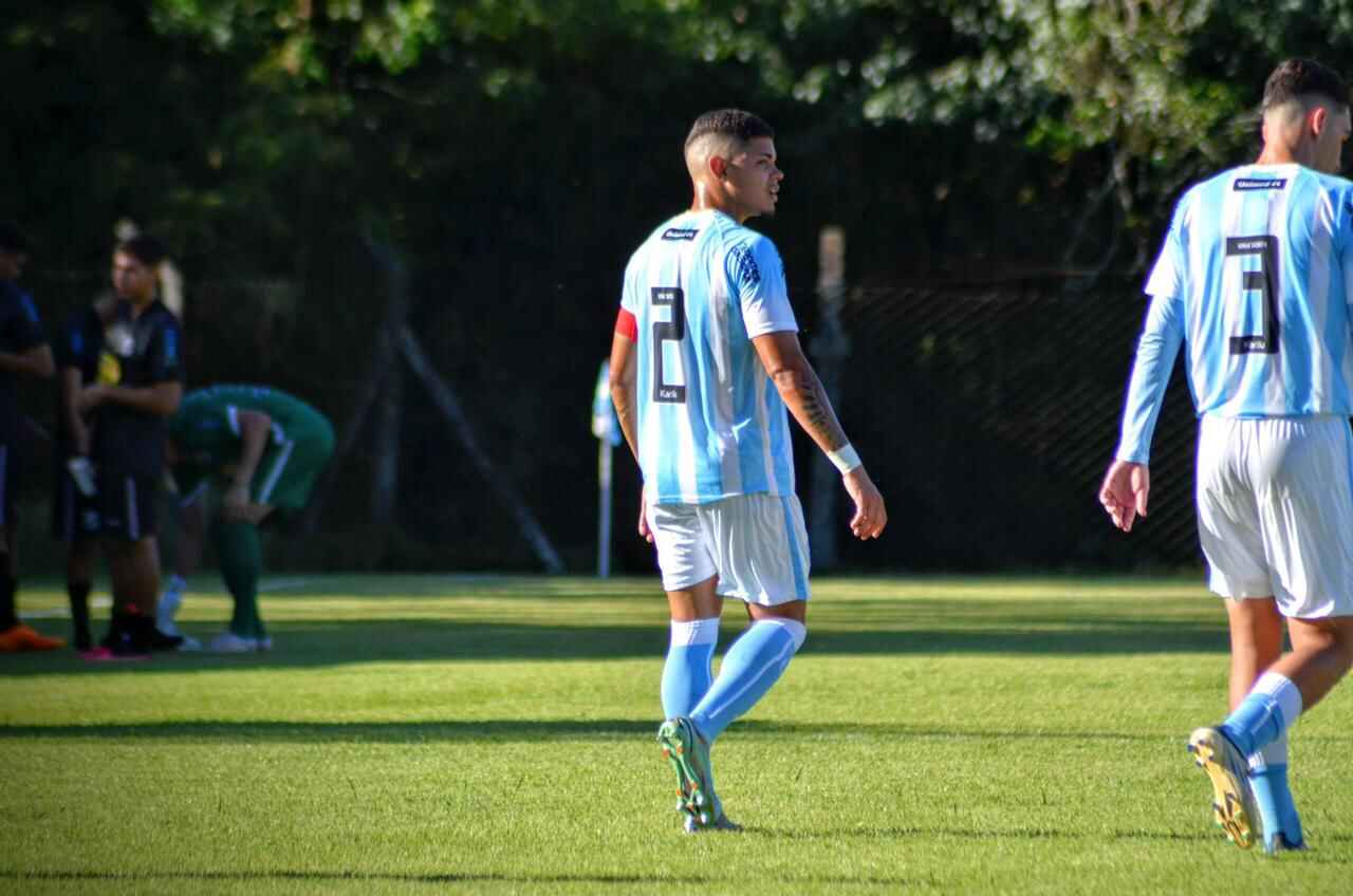 Jogador Daniel Santos